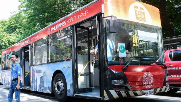 20230529 PAGEONE - HOHO bus tours