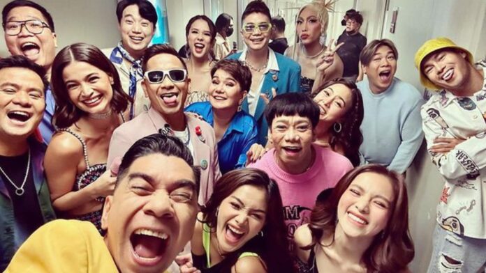 20230629-PAGEONE-Its-Showtime