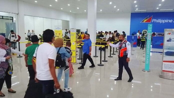 20231002-PAGEONE-Airport